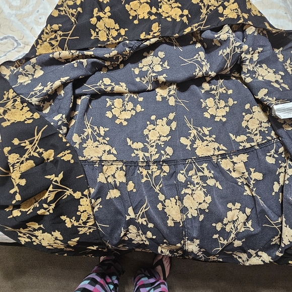 Boutique Black & Gold Floral High-Low Dress – NWT - Picture 11 of 12